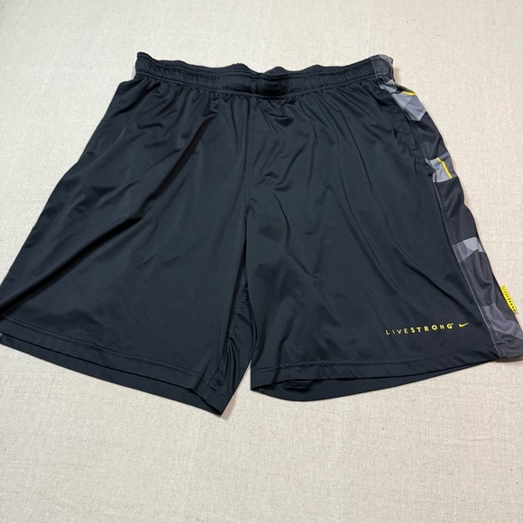 Nike Livestrong Black Gym Shorts Mens XXL Yellow Drawstring Athletic Cycling 2XL - Picture 1 of 5